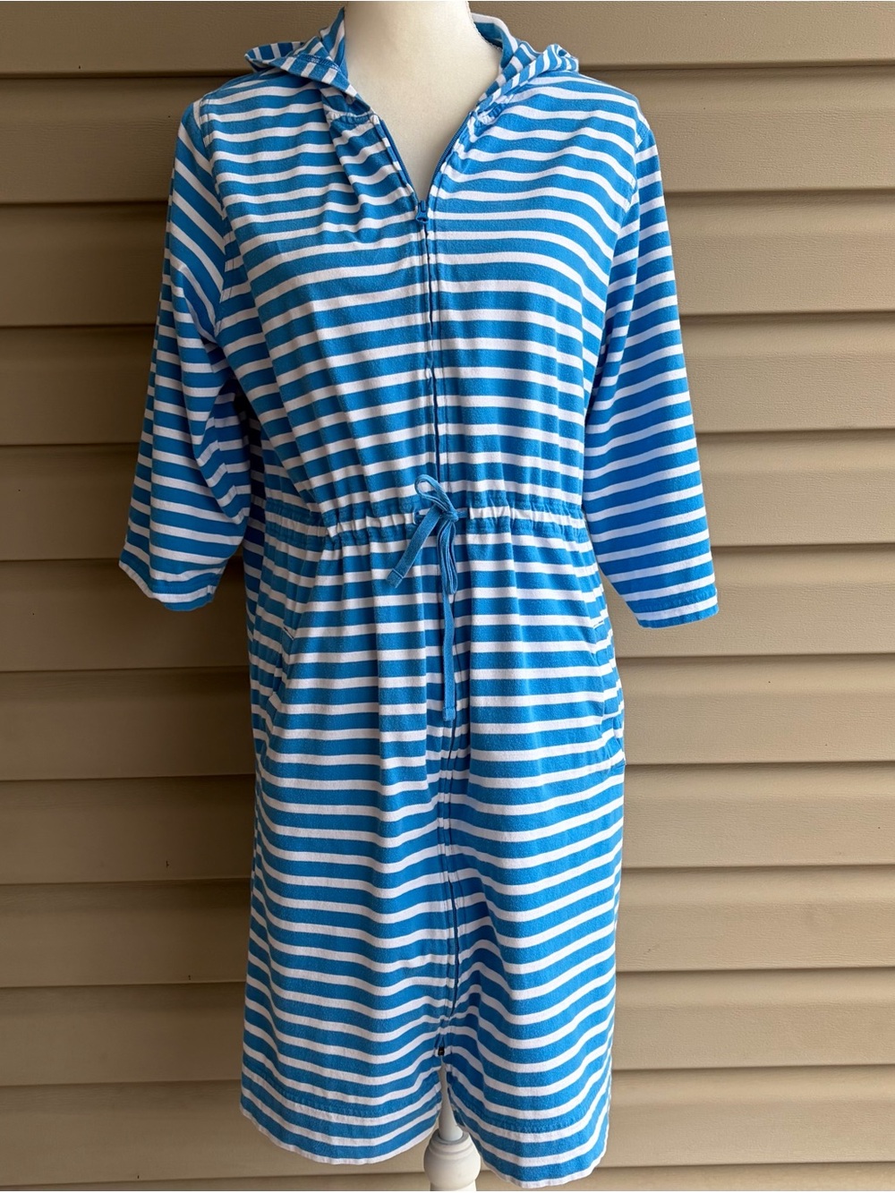 •Lands’ End• Blue/White Striped Hooded Swim Cover Up - Size 1X